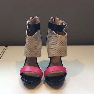 Juicy Couture Colorblock High heels